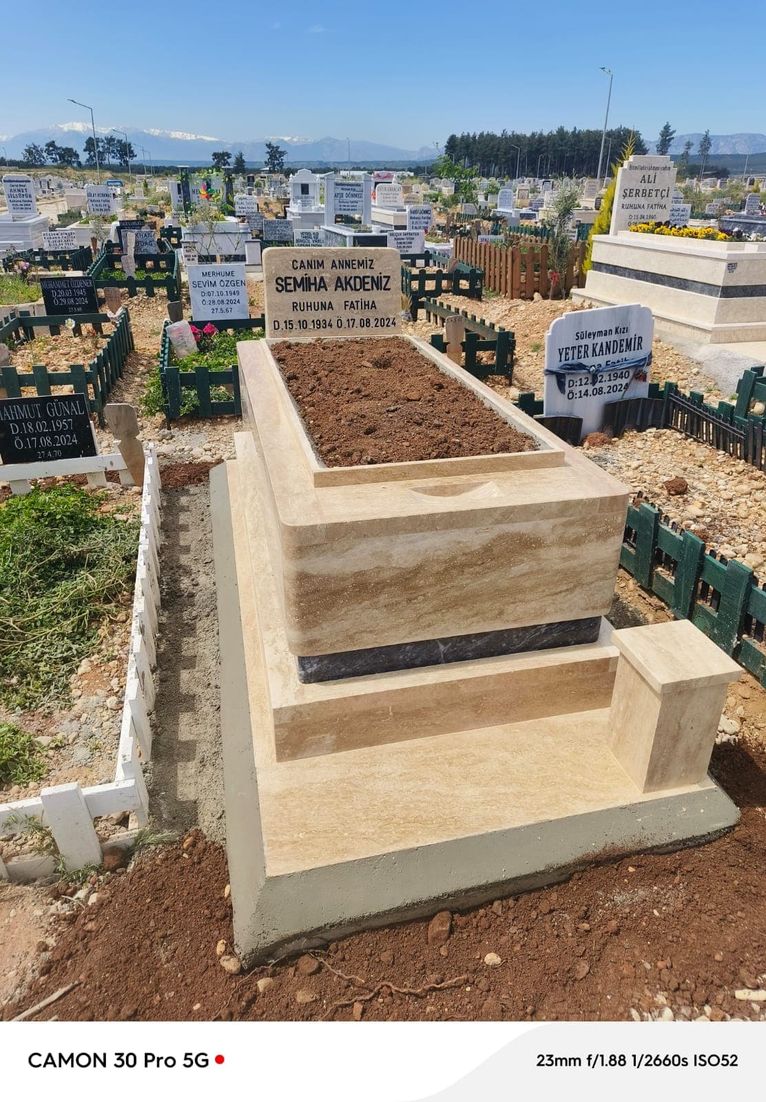 5'cm kalınlıktaki mermer mezar modellerimiz 9